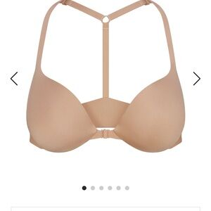 New with tags Skim ultimate bra push up front closure. $30